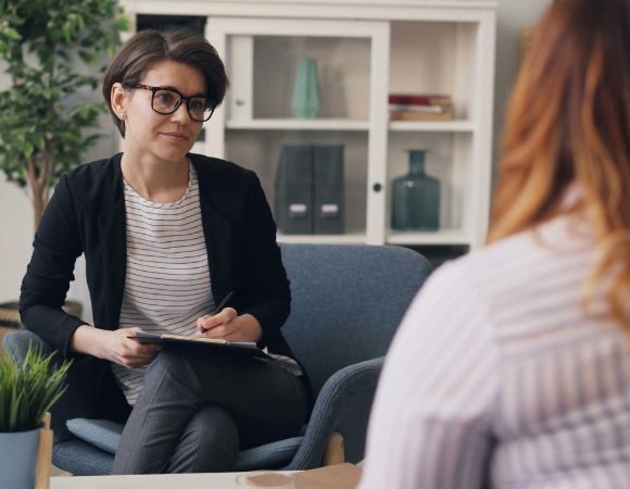 Der Blick in die Tiefe – warum Tiefenpsychologie so effektiv ist Der Blick in die Tiefe – warum Tiefenpsychologie so effektiv ist