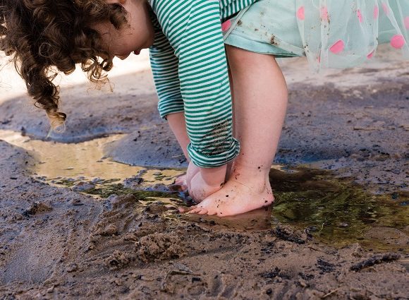 Kinder brauchen Dreck! – Das Märchen vom Immunsystem Kinder brauchen Dreck! – Das Märchen vom Immunsystem